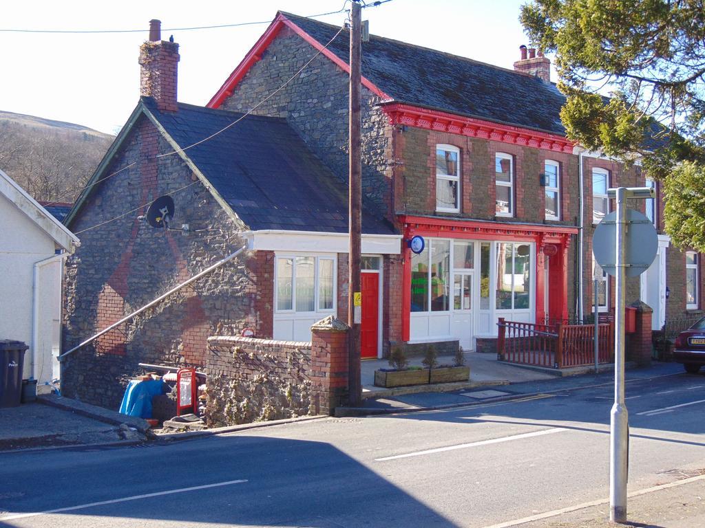 The Hub At Abercrave Bed & Breakfast Abercraf Екстериор снимка